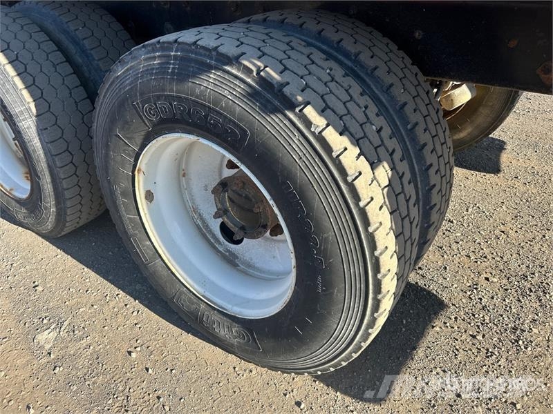 Mack MRU613 Komunalni tovornjaki