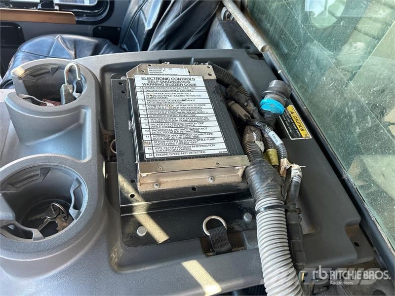 Mack MRU613 Komunalni tovornjaki