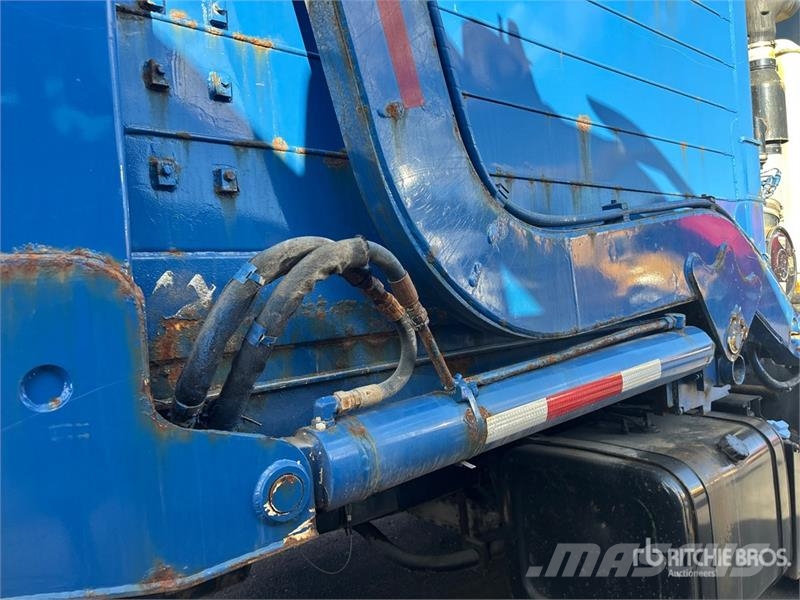 Mack MRU613 Komunalni tovornjaki