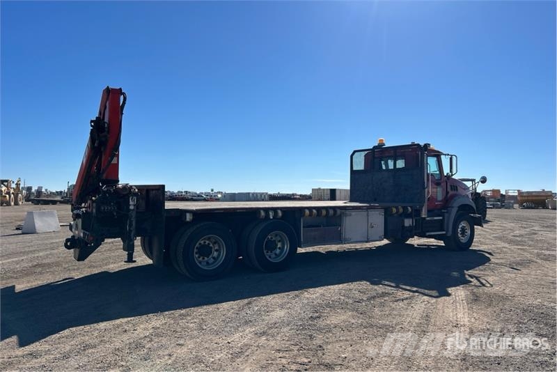 Mack PK-10000 Knuckle Boom on Mack GU533 6x4 Boom Truck Autogru