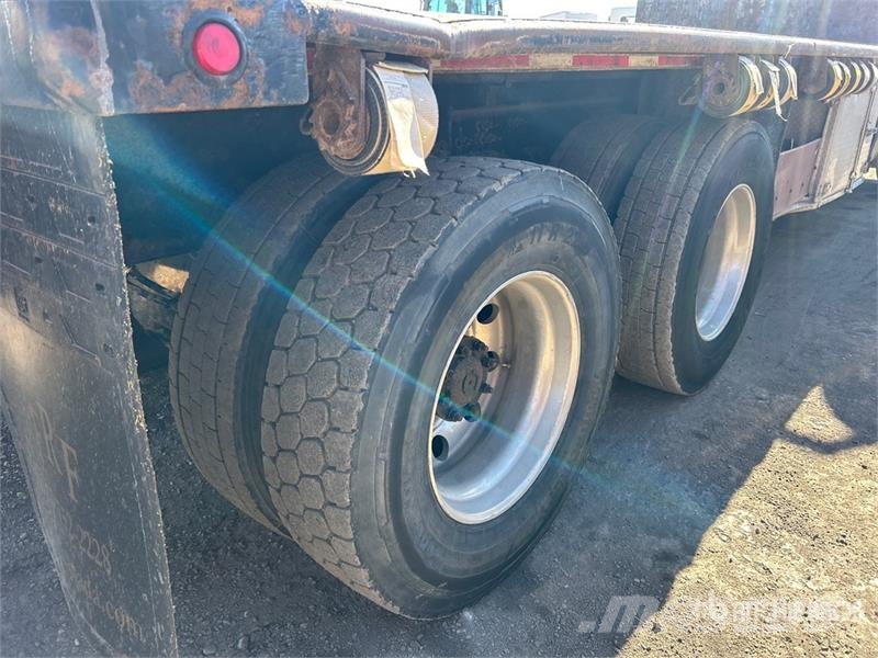 Mack PK-10000 Knuckle Boom on Mack GU533 6x4 Boom Truck Autogru
