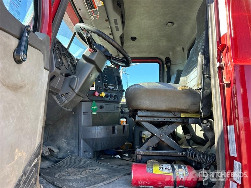 Mack PK-10000 Knuckle Boom on Mack GU533 6x4 Boom Truck Autogru