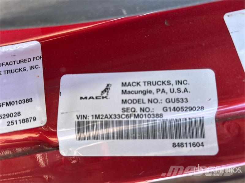 Mack PK-10000 Knuckle Boom on Mack GU533 6x4 Boom Truck Autogru