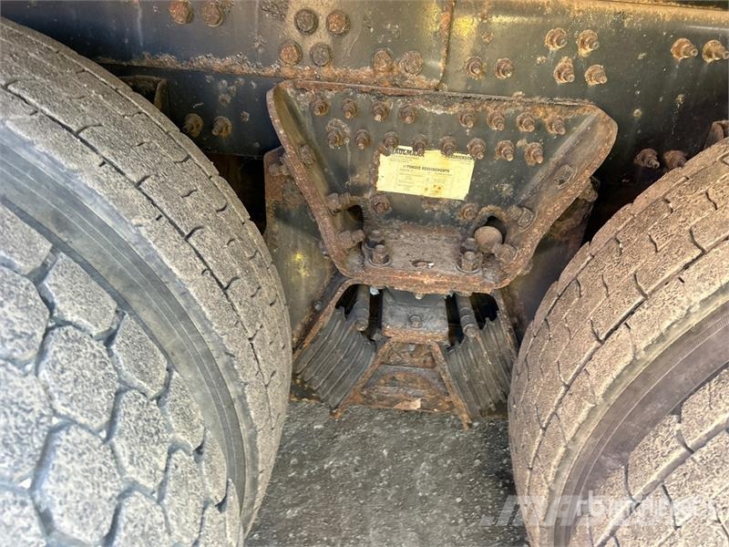 Mack PK-10000 Knuckle Boom on Mack GU533 6x4 Boom Truck Autogru