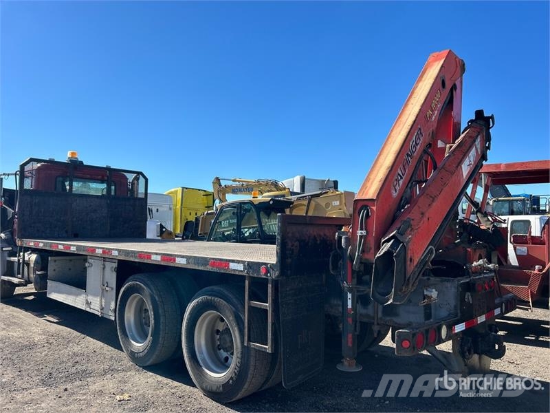 Mack PK-10000 Knuckle Boom on Mack GU533 6x4 Boom Truck Autogru