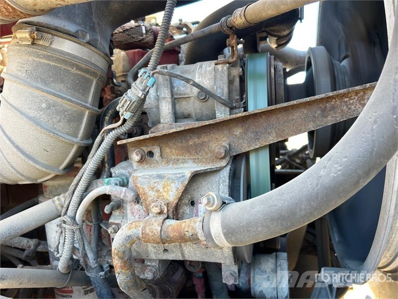 Mack PK-10000 Knuckle Boom on Mack GU533 6x4 Boom Truck Autogru