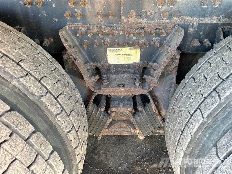 Mack PK-10000 Knuckle Boom on Mack GU533 6x4 Boom Truck Autogru