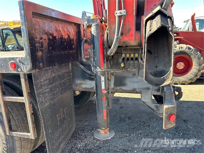 Mack PK-10000 Knuckle Boom on Mack GU533 6x4 Boom Truck Autogru