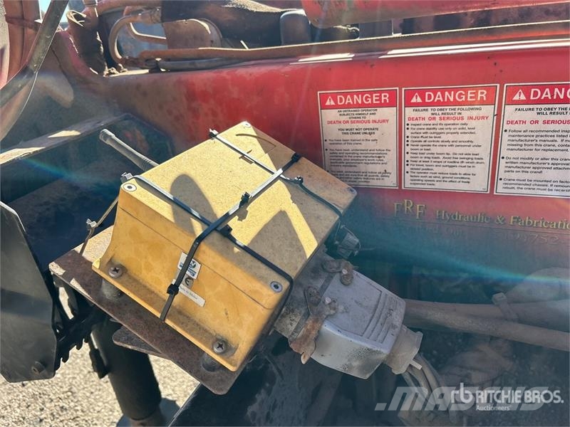 Mack PK-10000 Knuckle Boom on Mack GU533 6x4 Boom Truck Autogru