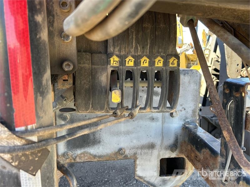Mack PK-10000 Knuckle Boom on Mack GU533 6x4 Boom Truck Autogru