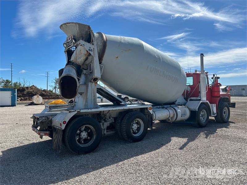 Mack RB690S Concrete trucks