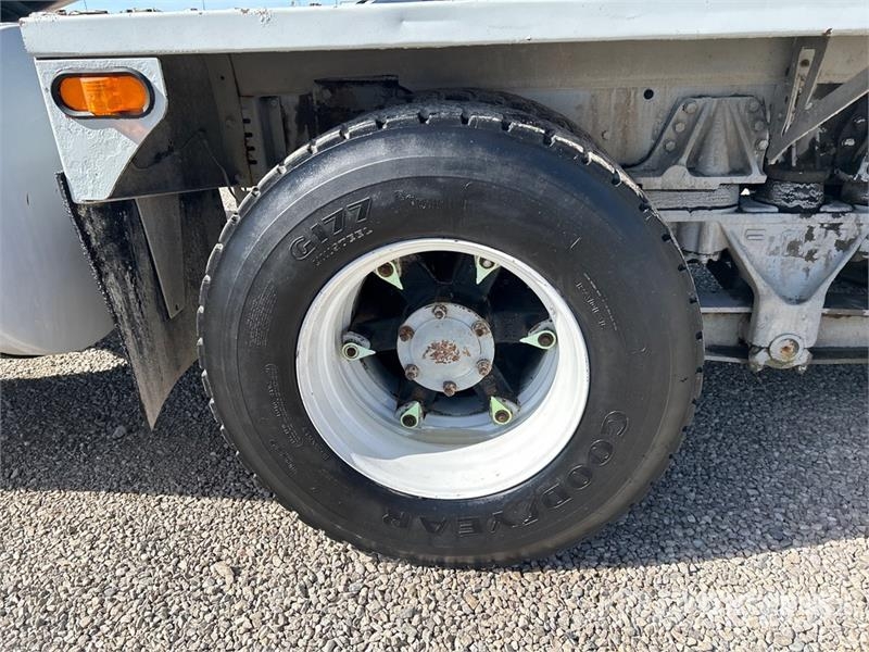 Mack RB690S Concrete trucks