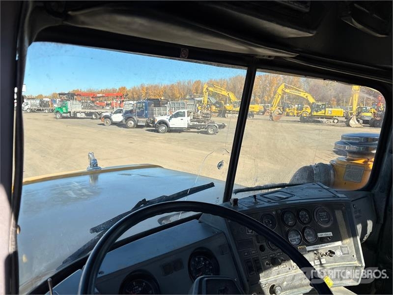 Mack RB690S 6x4 Roll-Off Truck Kravas automašinas konteineru vedeji