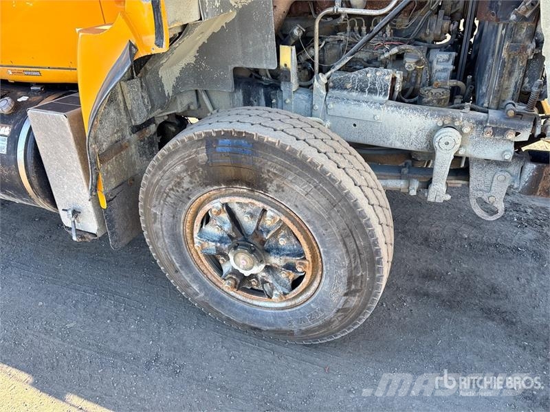 Mack RB690S 6x4 Roll-Off Truck Kravas automašinas konteineru vedeji