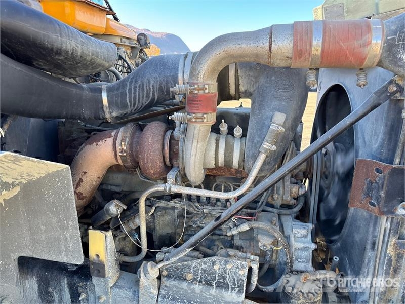 Mack RB690S 6x4 Roll-Off Truck Kravas automašinas konteineru vedeji