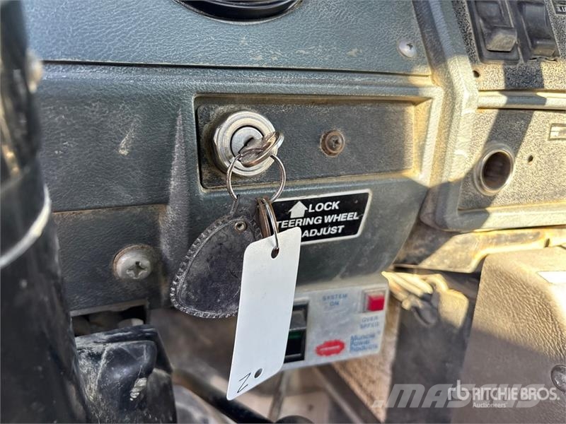 Mack RB690S 6x4 Roll-Off Truck Kravas automašinas konteineru vedeji