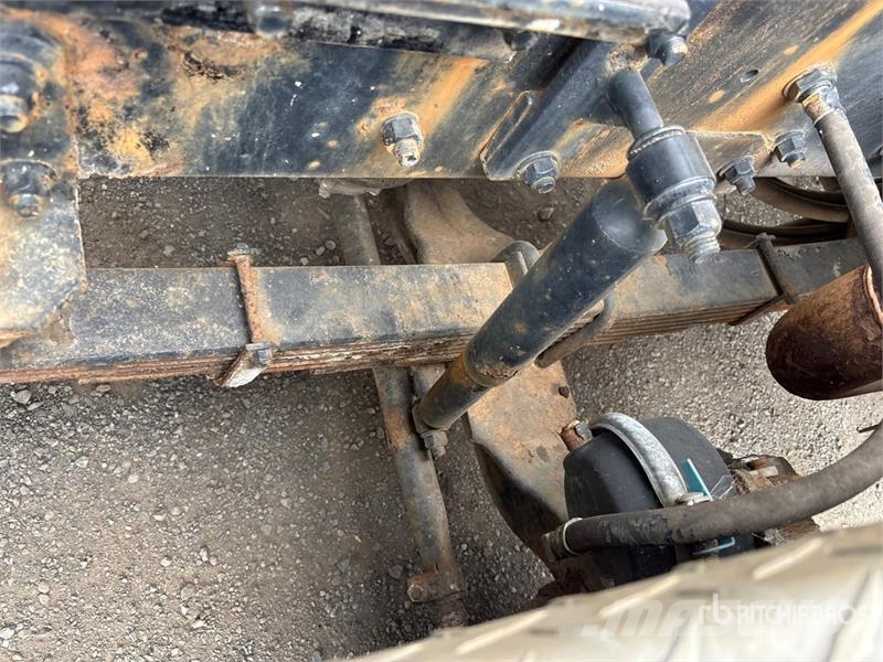 Mack RB690S 8x4 Twin-Steer Mixer Truck Betonbiler