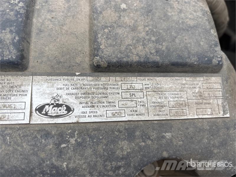 Mack RB690S 8x4 Twin-Steer Mixer Truck Betonbiler