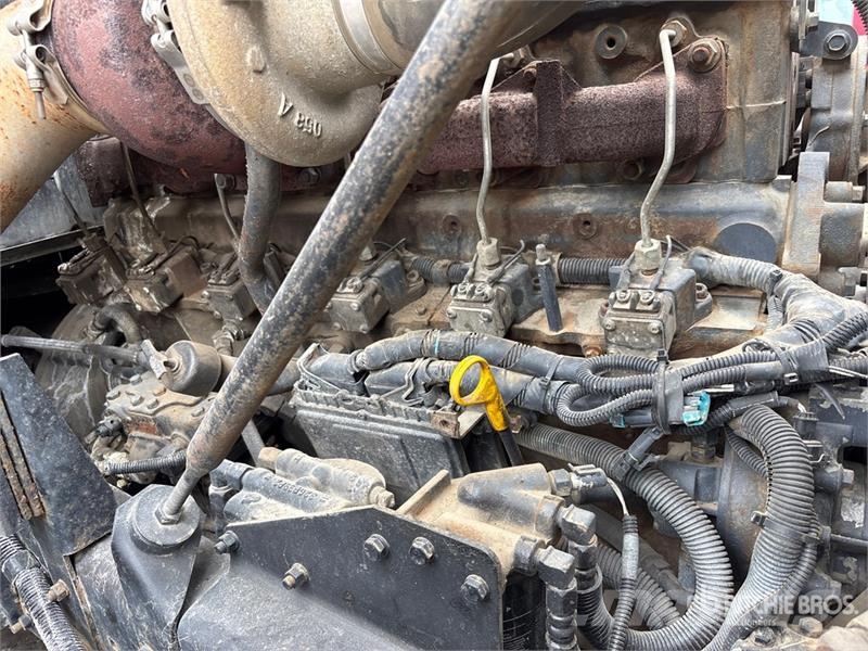 Mack RB690S 8x4 Twin-Steer Mixer Truck Betonbiler