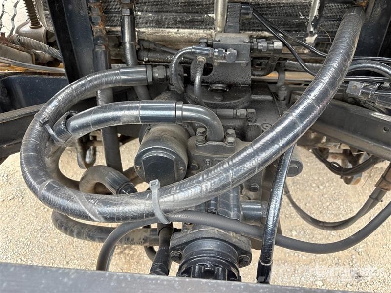 Mack RB690S 8x4 Twin-Steer Mixer Truck Betonbiler