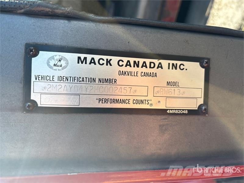 Mack RW613 Vilcēji