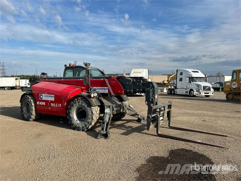 Magni TH5.5.19 Telehandler 텔러 핸들러