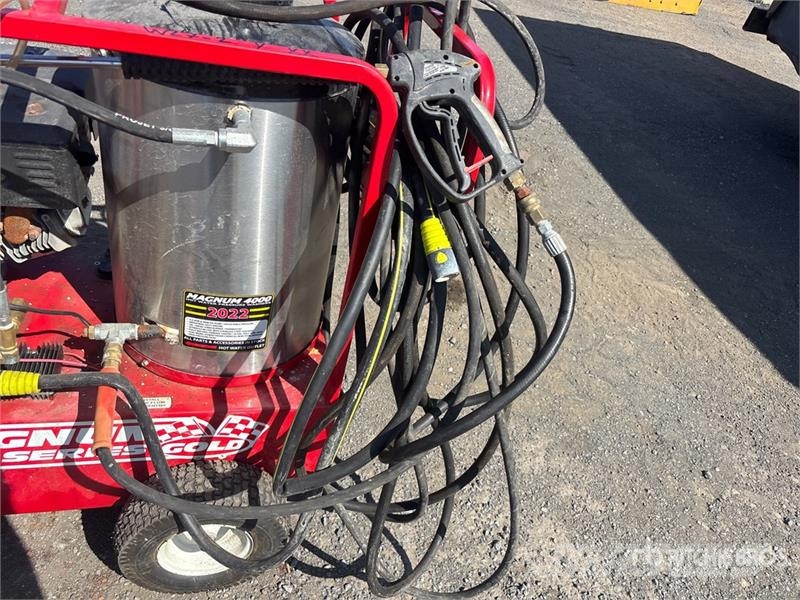 Magnum 4000 Series Gold Pressure Washer Lagedrukreinigers