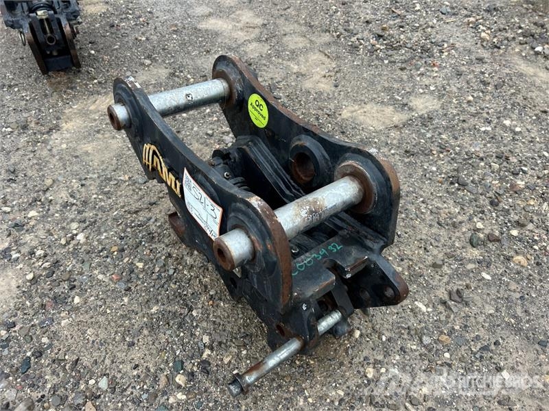 MAI QT1416PGH Quick Coupler - Fits Takeuchi TB260 Ātrie savienotāji