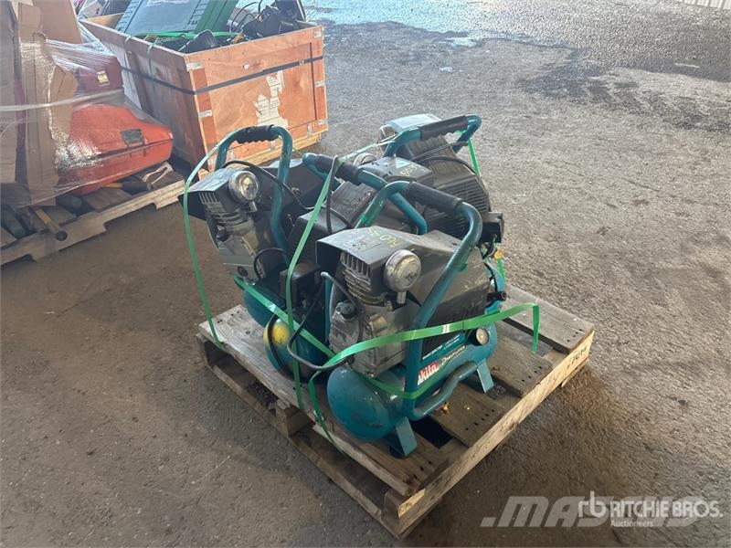 Makita of (4) Makita Air Compressor Kompresorji