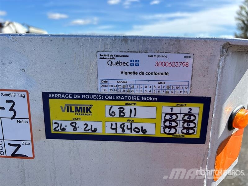 Manac 10433 kg 38 ft T/A B-Train Lead Flatbed Trailer Anhænger med lad/Flatbed