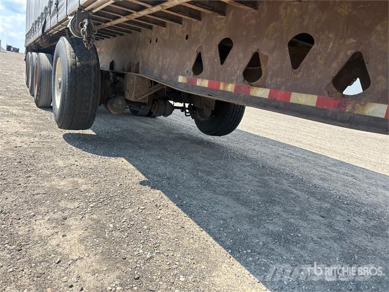 Manac 10448A330 48 ft Quad/A Curtain Side Trailer Tovarne prikolice sa ciradom