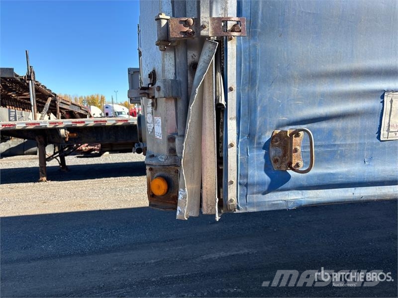 Manac 11248 48 ft T/A Curtain Side Trailer Тентованные прицепы