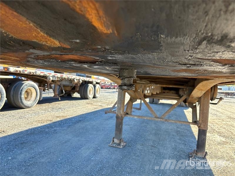 Manac 11248 48 ft T/A Curtain Side Trailer Тентованные прицепы