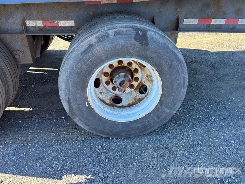 Manac 11248 48 ft T/A Curtain Side Trailer Тентованные прицепы