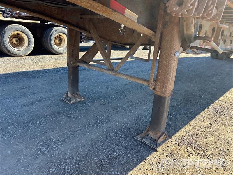 Manac 11248 48 ft T/A Curtain Side Trailer Тентованные прицепы