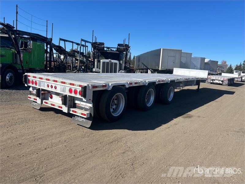 Manac 13348B409 48 ft Tri/A Step Deck Trailer Mélybölcsős