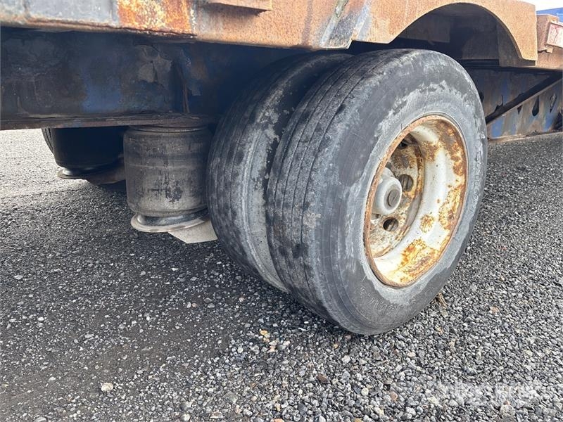 Manac 13353A000 53 ft Tri/A Step Deck Trailer لوادر منخفضة