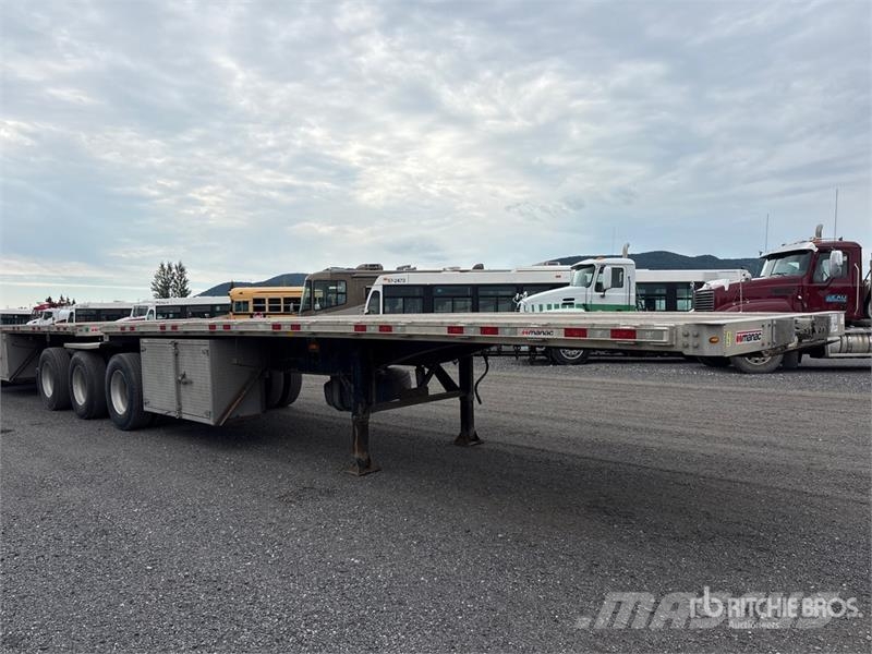 Manac 28 ft Tri/A B-Train Lead Flatbed Trailer Planhengere