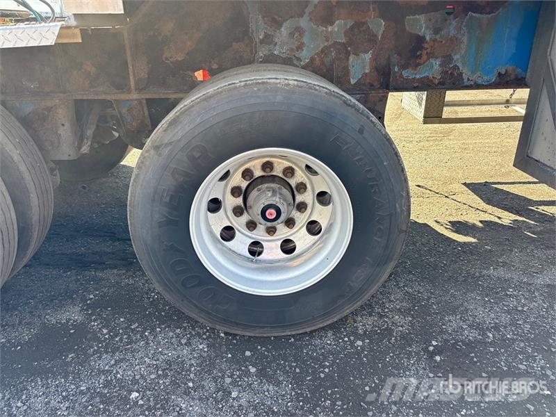 Manac 38 ft T/A B-Train Lead Flatbed Trailer Причепи-платформи/бокове розвантаження