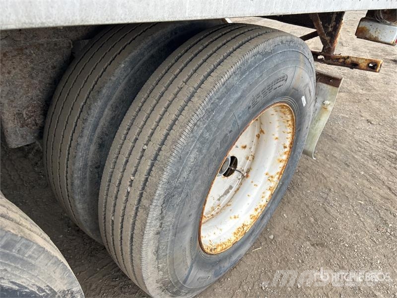 Manac 38 ft T/A Van Trailer Прицепы-фургоны