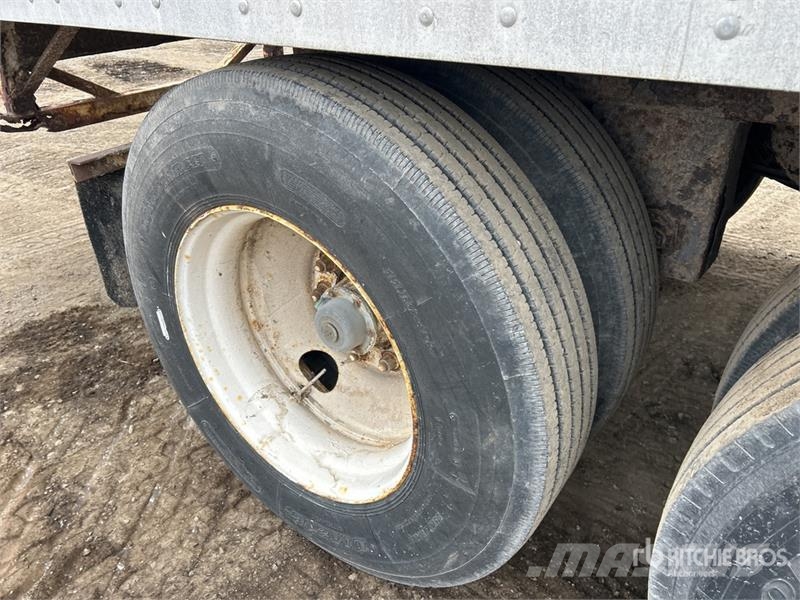 Manac 38 ft T/A Van Trailer Прицепы-фургоны