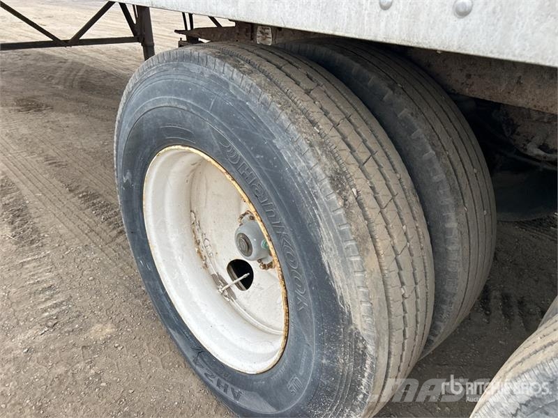 Manac 38 ft T/A Van Trailer Прицепы-фургоны