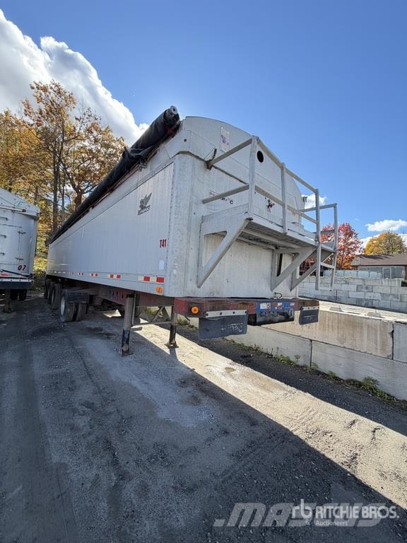 Manac 41444C33 45 ft Quad/A Aluminum End Dump Trailer Vyklápacie prívesy