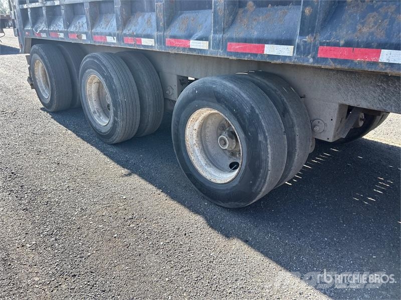 Manac 44 ft Quad/A Moving Floor Trailer Puspriekabės su grindimis