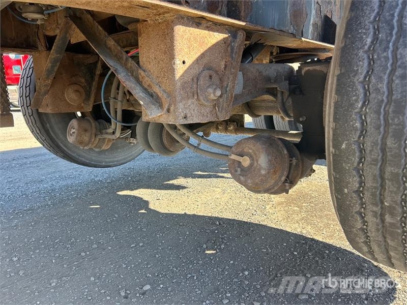 Manac 48 ft Quad/A Flatbed Trailer مقطوروات مسطحة/مفصلية الجوانب