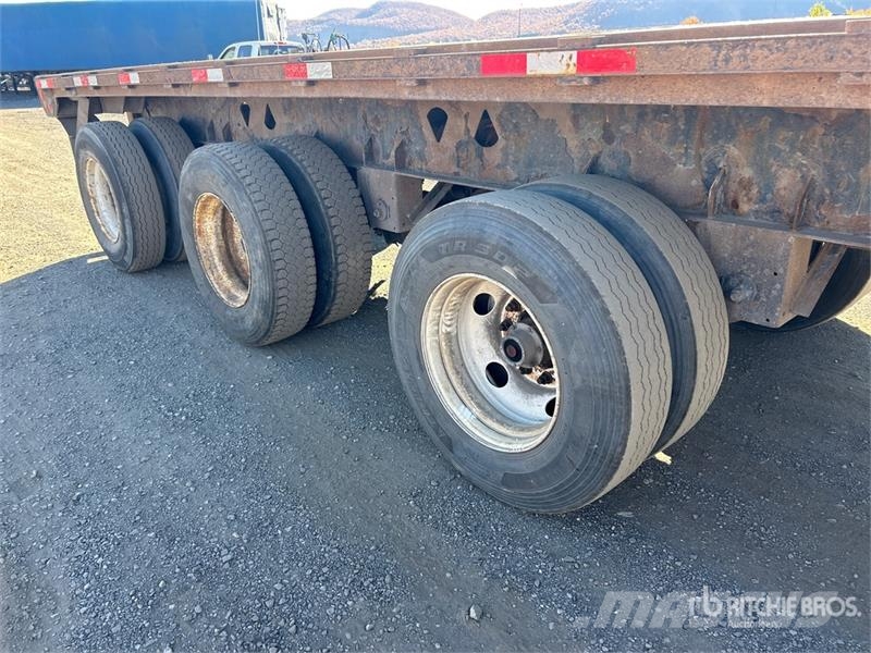 Manac 48 ft Quad/A Flatbed Trailer مقطوروات مسطحة/مفصلية الجوانب