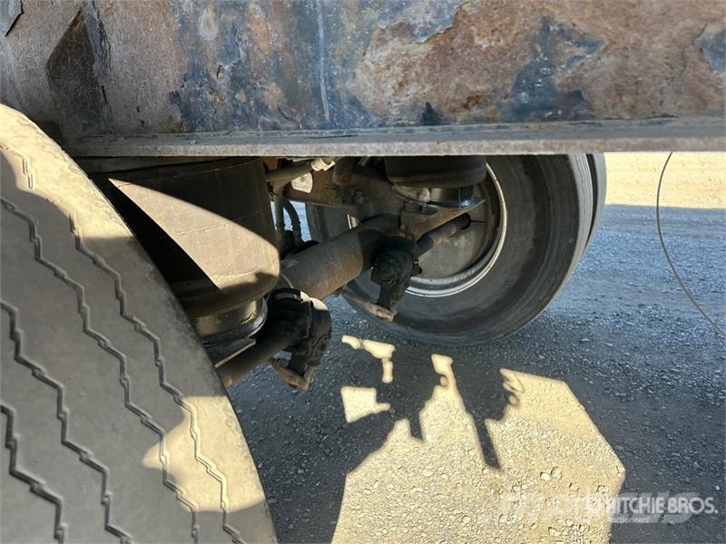 Manac 48 ft Quad/A Flatbed Trailer مقطوروات مسطحة/مفصلية الجوانب