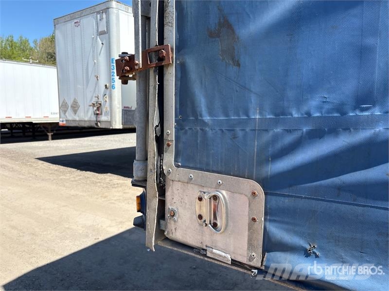Manac 48 ft T/A Curtain Side Trailer Curtainsideranhänger