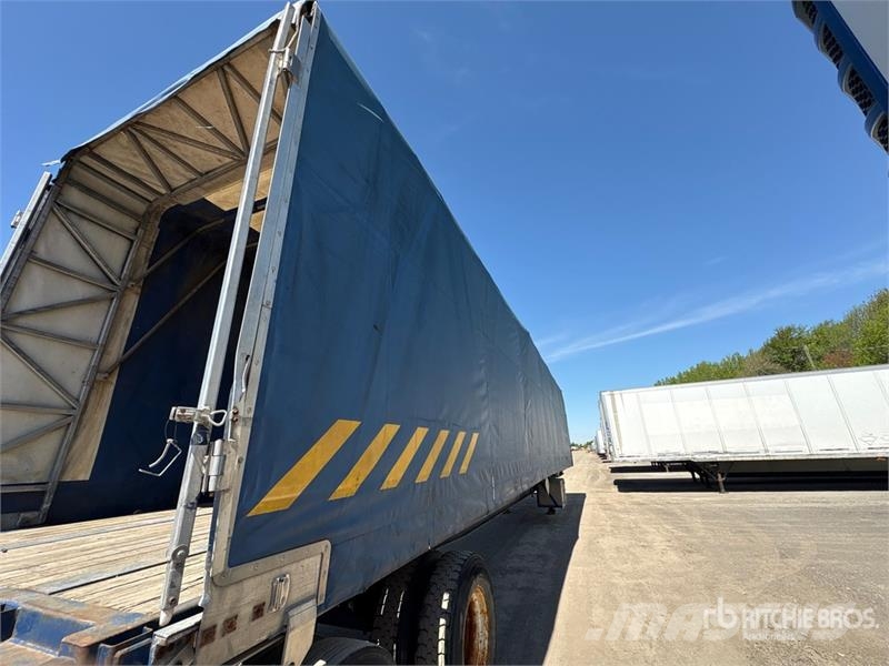 Manac 48 ft T/A Curtain Side Trailer Curtainsideranhänger