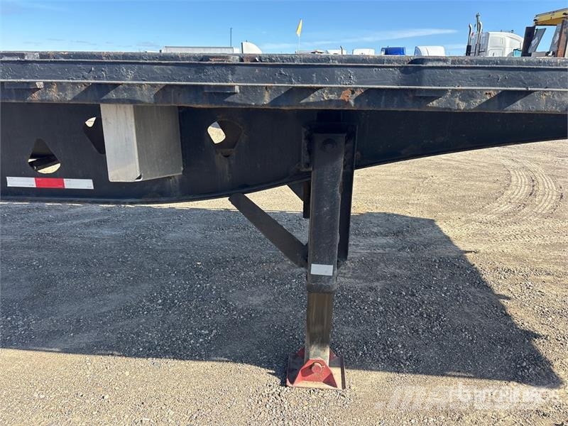 Manac 48 ft T/A Flatbed Trailer Platós / Ponyvás pótkocsik